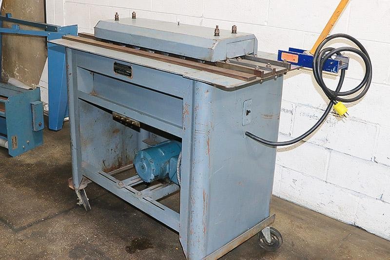 LOCKFORMER ROLLFORMING MACHINE MODEL CLEATFORMER