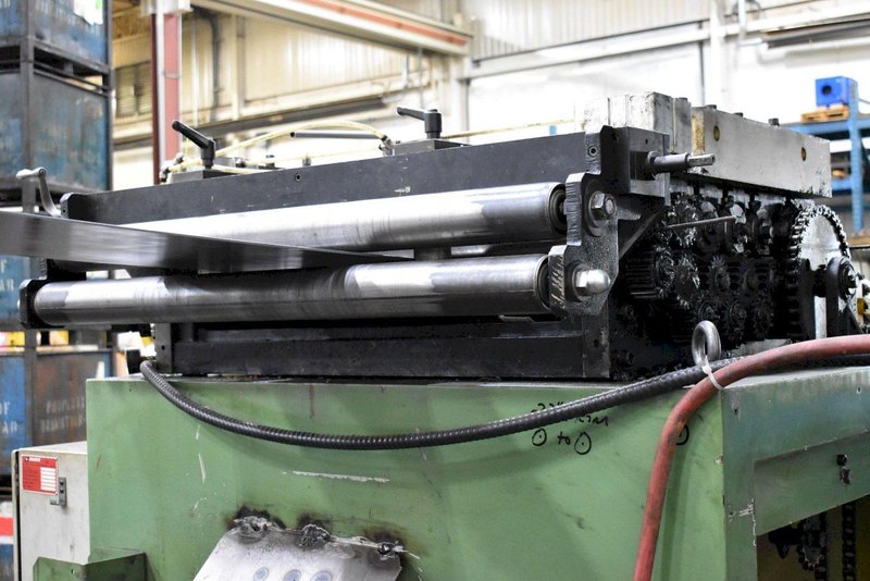 31" x .090" DIMECO MODEL #1676FPV 7 ROLL POWERED STRIP STRAIGHTENER: STOCK 17224