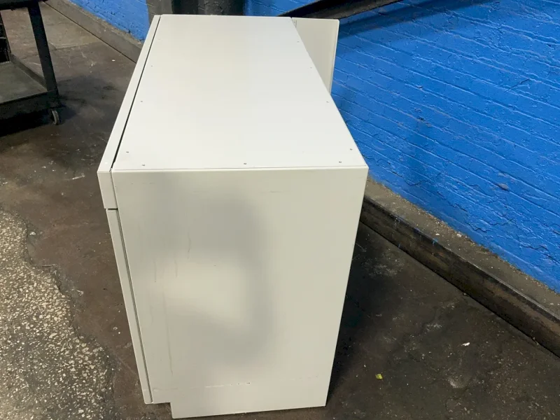 LABCONCO 45 GAL / 48”X22”X32” PROTECTOR SOLVENT STORAGE FLAMMABLE CABINET  -  9902000