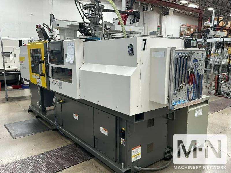 138 TON 1.9 OZ MILACRON FANUC ROBOSHOT MODEL S-110iB INJECTION MOLDING MACHINE MFG 2021