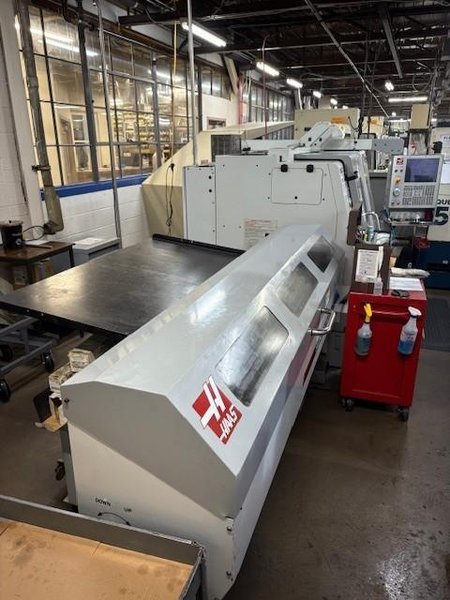 Haas SL20TB CNC Lathe, 2006 – Tailstock, Bar Feeder