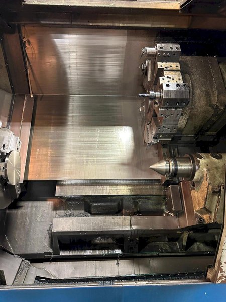 Doosan Puma 400B CNC Lathe, 2007 – Programmable Tailstock, Presetter, Chip Conveyor, 18″ Chuck