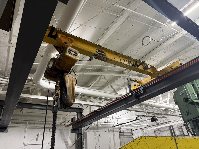 (2) 3 TON x 12' WIDE x 60' LONG CRANE WORKS / HARRINGTON FREE STANDING BRIDGE CRANE SYSTEM: YOBRO #24680