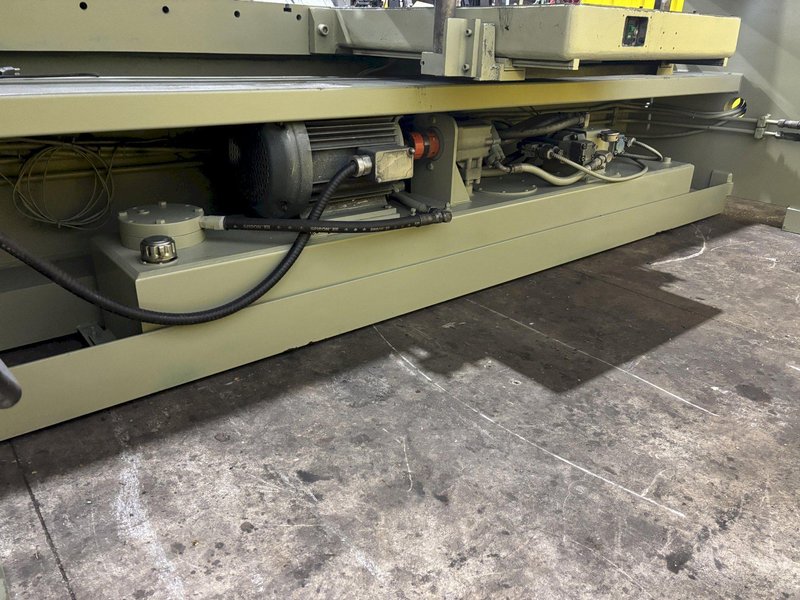250 TON X 12' ACCURPRESS MODEL #725012 HYDRAULIC PRESS BRAKE: YOBRO #24251