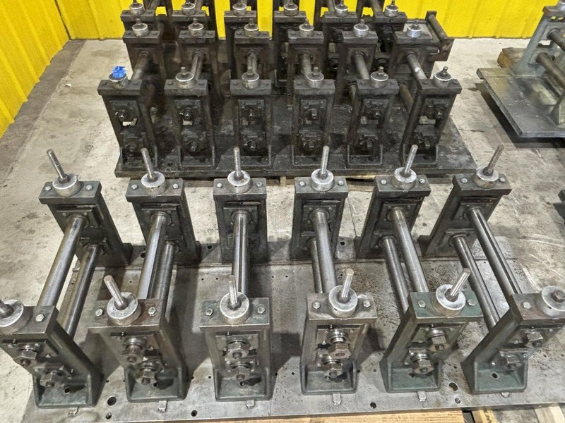 6 STAND X 2&quot; YODER MODEL Q-150 U JOINT DRIVE RAFTED ROLLFORMER, W/ 7 RAFTS &amp; 42  STANDS: STOCK #22634