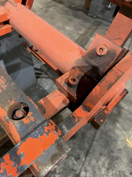 3,000 LBS X 24" MARION MANUFACTURING DOUBLE END PULL OFF COIL REEL UNCOILER: YOBRO #26062