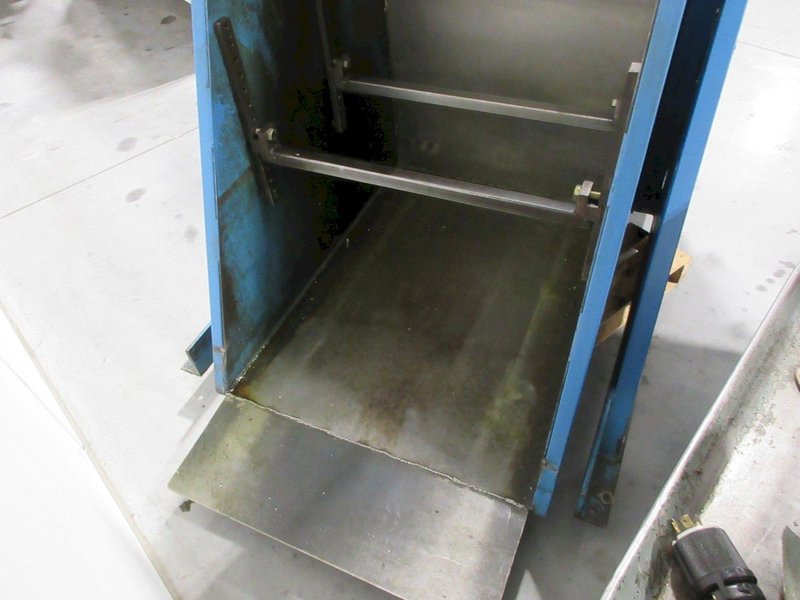 Hercules HI Series Model A39376 Hydraulic Box Dumper- Auction Item