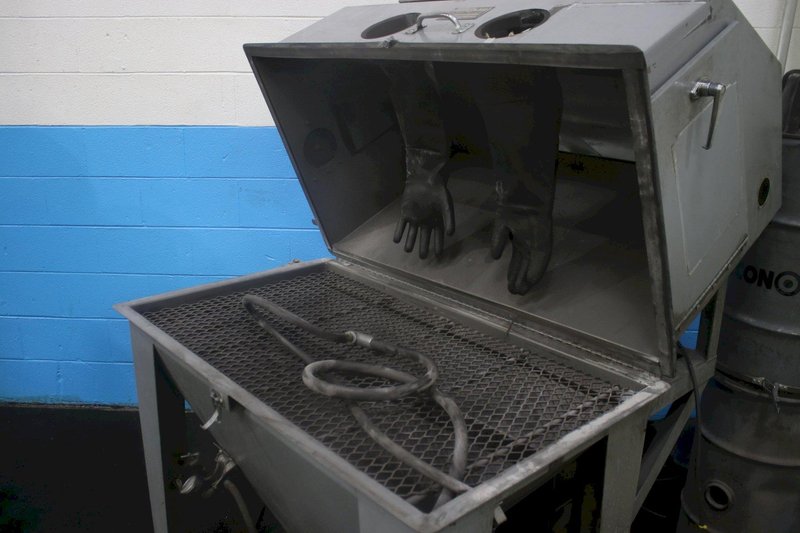 ENCONOLINE MODEL #42-24 BLAST CABNET: STOCK #75209