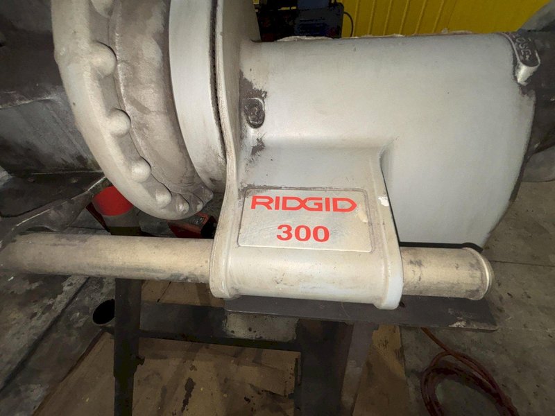 VICTAULIC MODEL #VE272SFS 300 ROLL GROOVING TOOL &amp; RIDGID 300-T2 BASE: STOCK #23120
