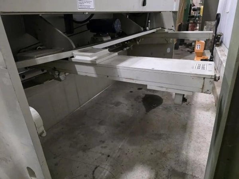 2005 Accurshear 61358 Hydraulic Shear (#5845)