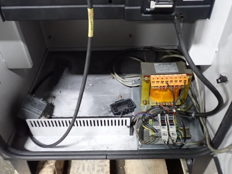 STAUBLI ROBOT  -  TX90XL