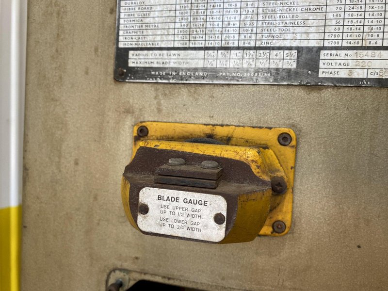 16"  STARTRITE MODEL #216H VERTICAL BANDSAW: STOCK #19278