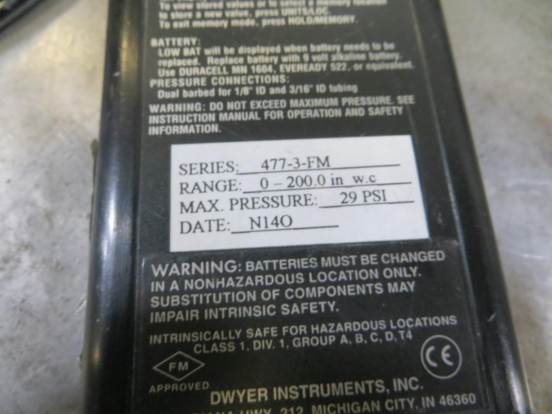 Dwyer Series 477 Digital Manometer- Auction Item