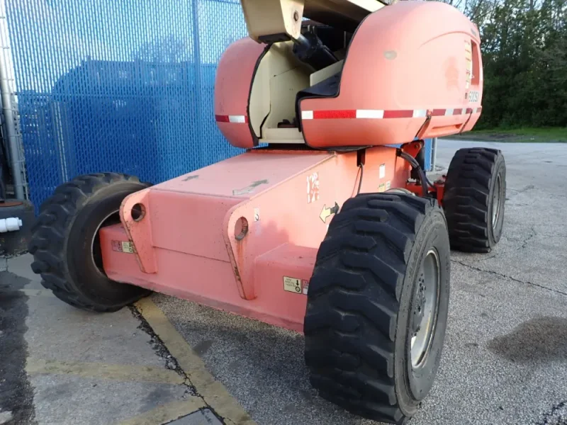JLG TELESCOPIC BOOM LIFT  -  660SJ