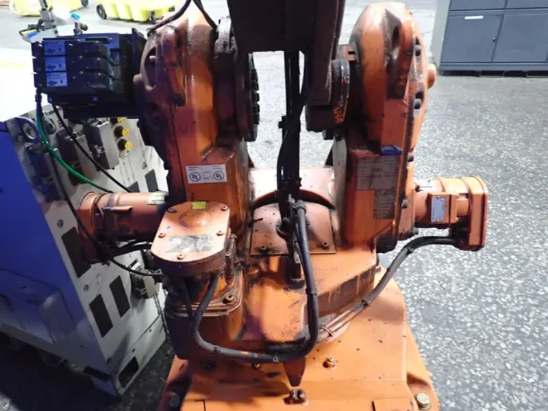 ABB ROBOT  -  IRB2400 M2000