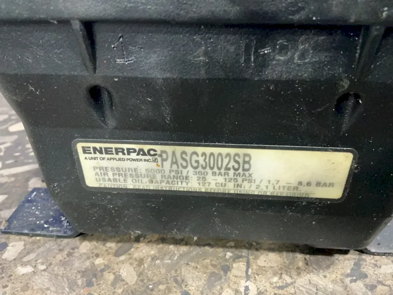 ENERPAC 5000 PSI / 350 BAR TURBO II HYDRAULIC AIR PUMP  -  PASG3002SB
