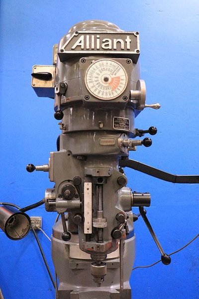 ALLIANT Vertical Milling Machine, Model 42VC