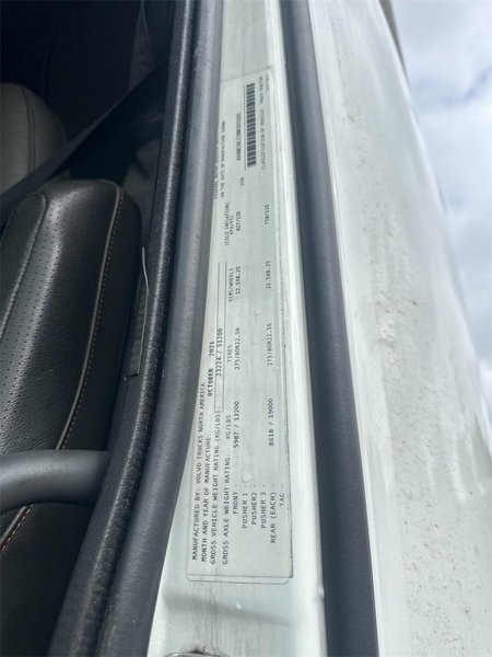 2022 Volvo VNL64T860 4V4NC9EJ2NN303105