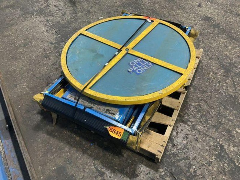 3,000 LBS PALLET LIFTER