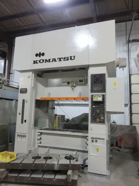 KOMATSU 220 TON ECCENTRIC GEAR 2 PT SS PRESS, S/N 10017, STOCK# 13404J