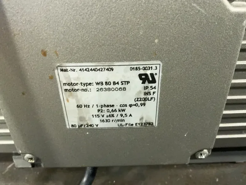 BECKER 0.66 KW VACUUM PUMP  -  VT 4.16
