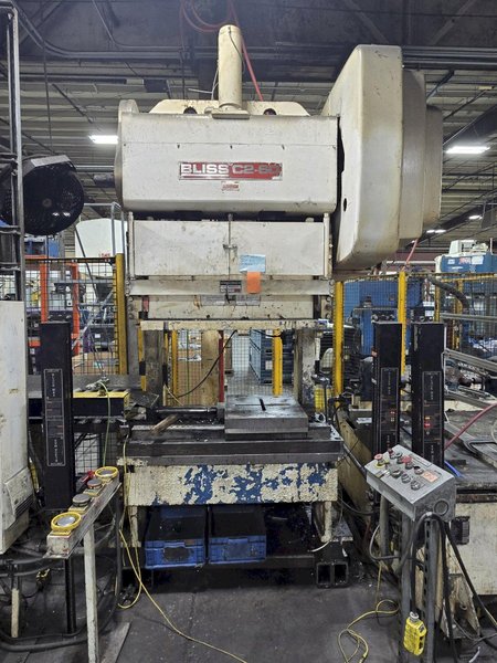 60 TON BLISS MODEL #C2-60 GAP FRAME STAMPING PRESS 8" STROKE: YOBRO #24932