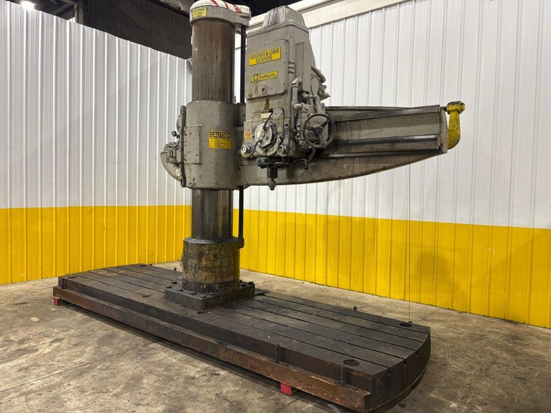 8&#039; ARM x 19&quot; GIDDINGS &amp; LEWIS MODEL #956-CHIPMASTER RADIAL ARM DRILL ON 360° T-SLOTTED BASE: STOCK #23546