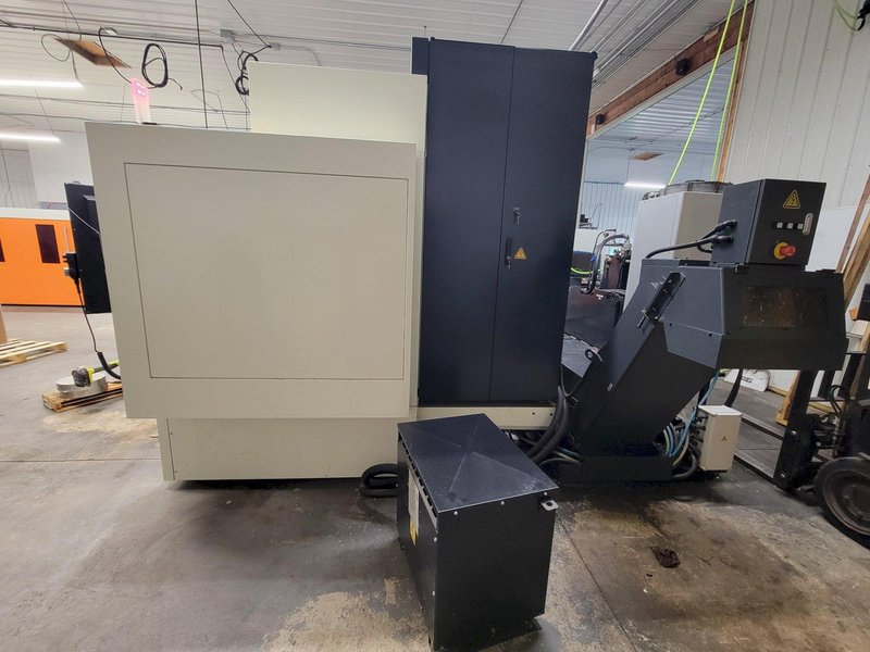 2017 Makino PS105 CNC Vertical Machining Center For Sale