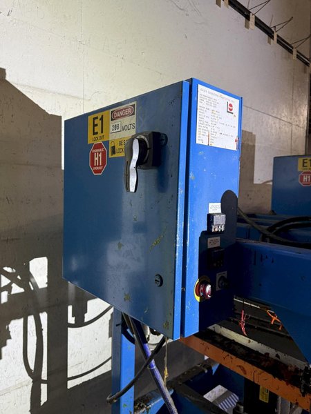 3,000 PSI LEADER ENGINEERING FABRICATION HEAT PRESS. STOCK #0431926