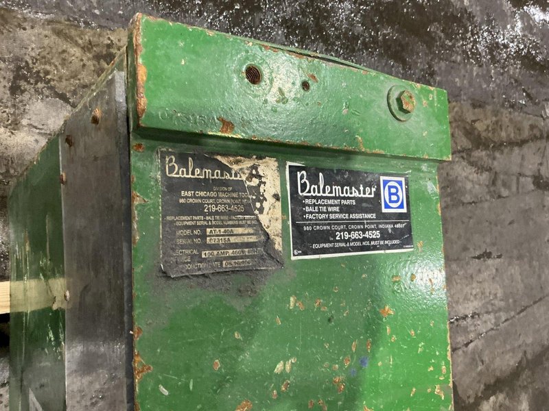 36" X 29" X 30 HP BALEMASTER MODEL #4030G-8 AUTO TIE HORIZONTAL BALER 2007: YOBRO #25000