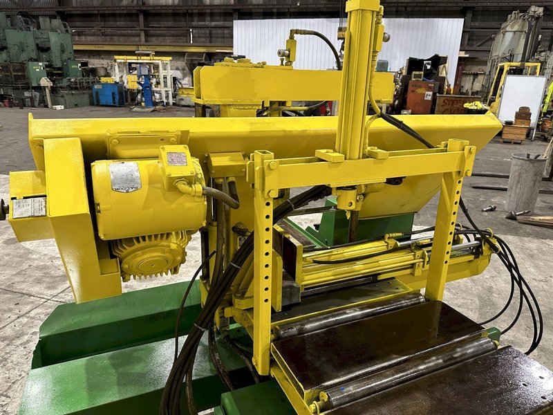 10" X 17" WF WELLS MODEL #W-10-2U AUTOMATIC HORIZONTAL DUAL POST BAND SAW: STOCK #21759