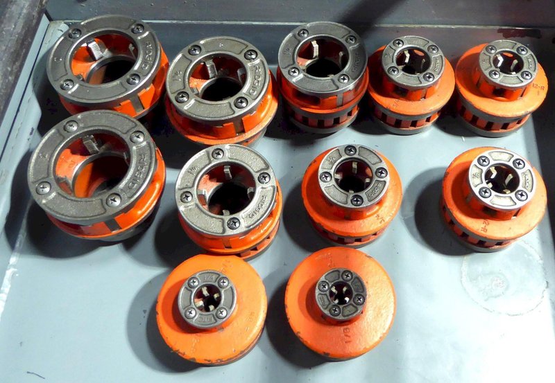 Oster Model 432 Power Drive &amp; Miscellaneous Ridgid Dies &amp; Accessories