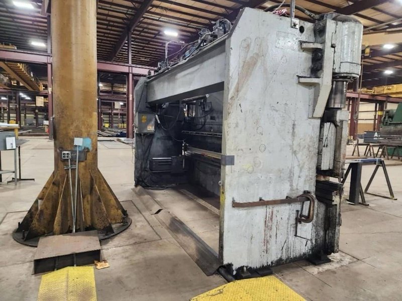 400 Ton x 16′ Pacific K400-16 Press Brake, 1985