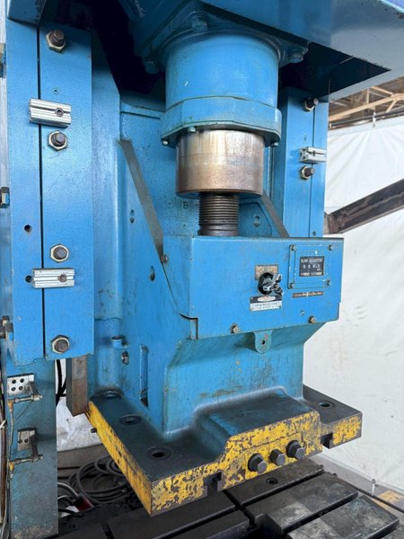 80 TON KOMATSU OBS80-2 GAP FRAME PRESS. STOCK # 0345525