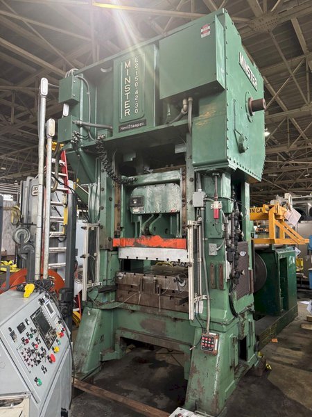 150 TON MINSTER E2-150-42-30 HEVI-STAMPER STRAIGHT SIDE PRESS. STOCK # 0882825