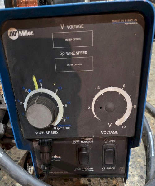 MILLER 70 SERIES WIRE FEEDER WITH GUN USED