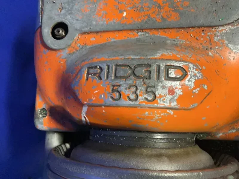 RIDGID 1/8”-2” PIPE, 1/4”-2” BOLT PIPE THREADER  -  535