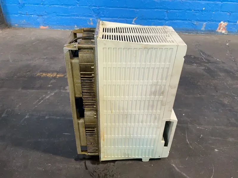 MITSUBISHI 9 KW SERVO DRIVE UNIT  -  MDS-C1-V1-90-N