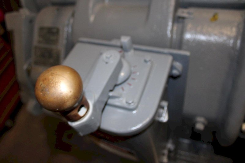 4" X 4" X 5/8" BUFFALO ANGLE ROLL