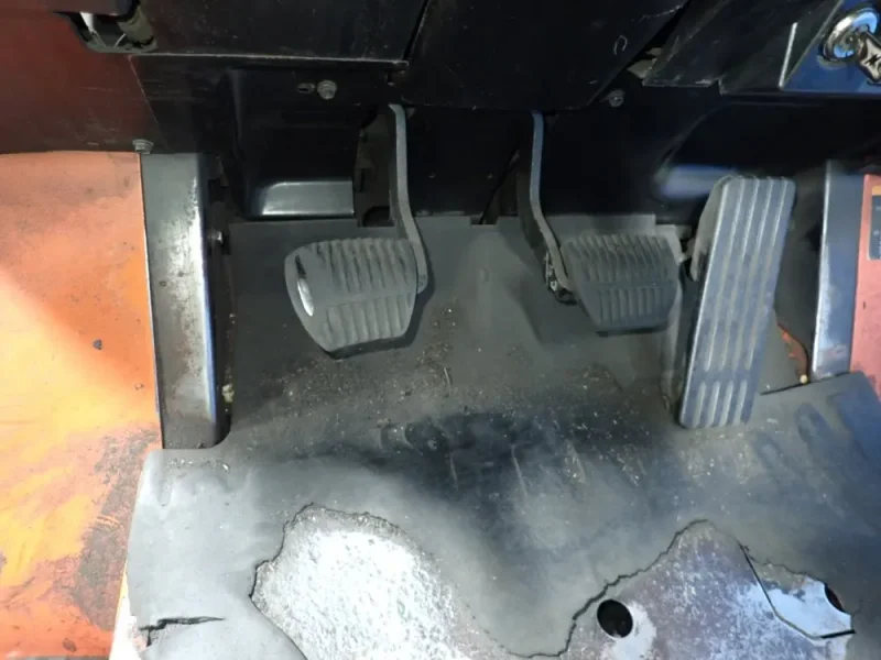 TOYOTA 5600 LBS PROPANE FORKLIFT  -  7FGCU30