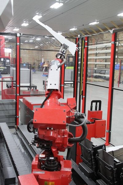 60 Ton x 4′ Amada EG6013 Automated Bend Cell, 2017 – 6 -Axis Robot, 7-Axis Backgauge