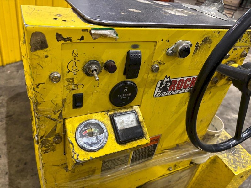 36 VOLT CUSHMAN MODEL 898361 STOCK CHASER/TUGGER CART: YOBRO #24648