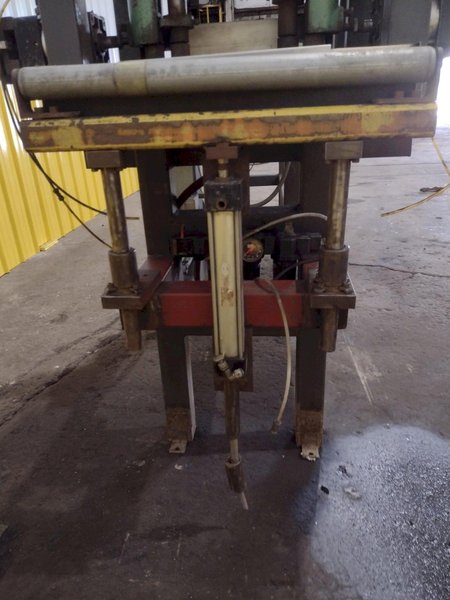 HORIZONTAL MOTORIZED CONVEYOR: STOCK #19562