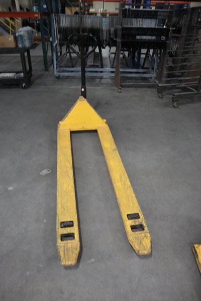 Pallet Jack Uline H-1779, 3300 LB Capacity 27" Fork Width 71" Fork Length- Auction Item