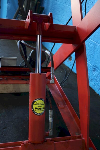 1000 LB PRESTO 48&quot; X 24&quot; HYDRAULIC SCISSOR LIFT: STOCK #75445