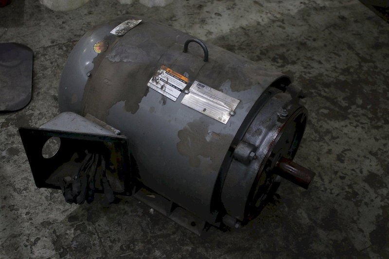 40 HP LINCOLN ELECTRIC MOTOR: STOCK #76579