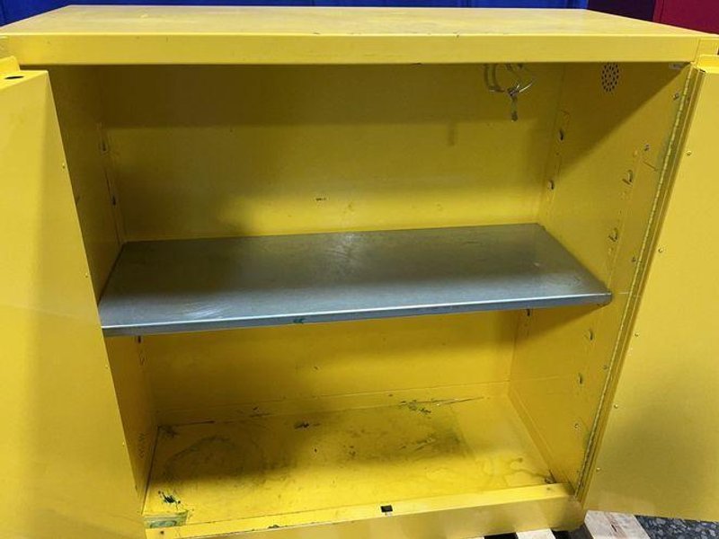 EAGLE 30 GAL FLAMMABLE STORAGE CABINET   -  1932