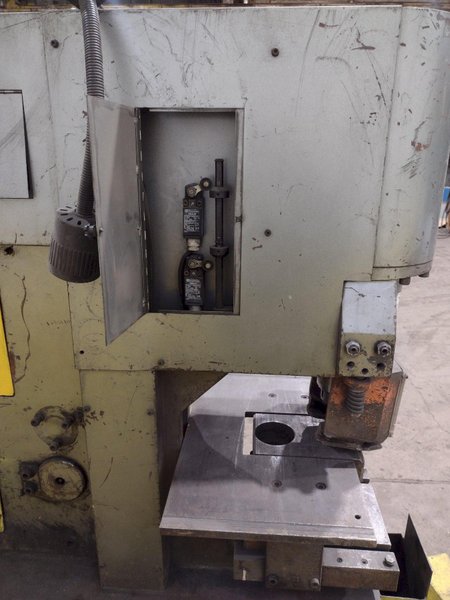 88 TON SPARTAN MODEL #IW77D HYDRAULIC IRONWORKER: STOCK #19243