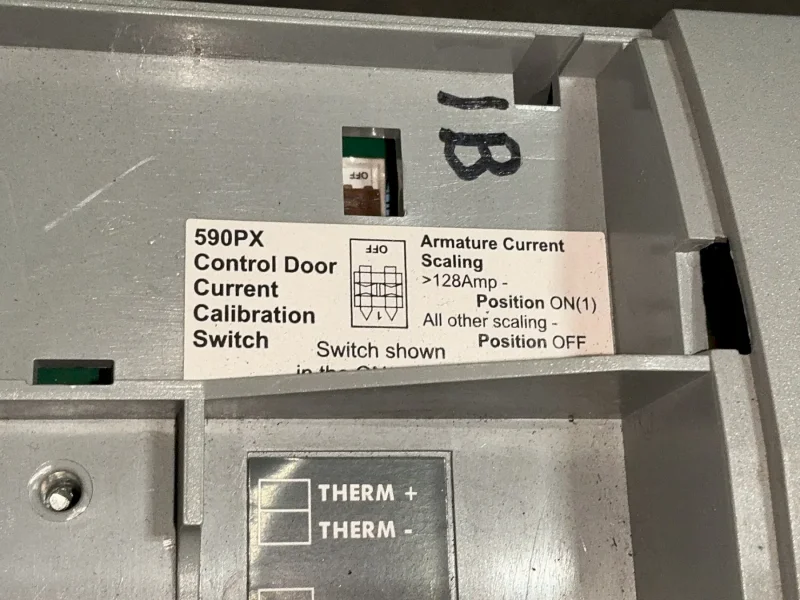 PARKER DC MOTOR SPEED CONTROLLER  -  590P-53327031-P00-U4V0