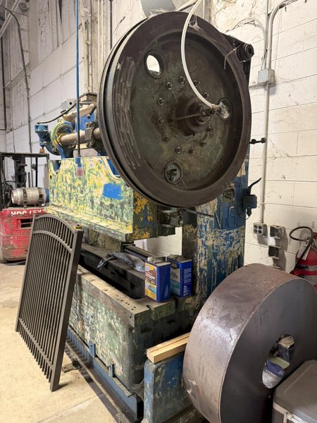 60 TON ROUSSELLE 6B-76 STRAIGHT SIDE DOUBLE CRANK PRESS. STOCK # 0759326